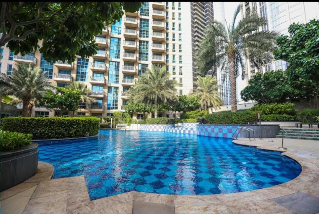 Trinity Holiday Homes - Standpoint Tower Downtown Dubai Exterior photo