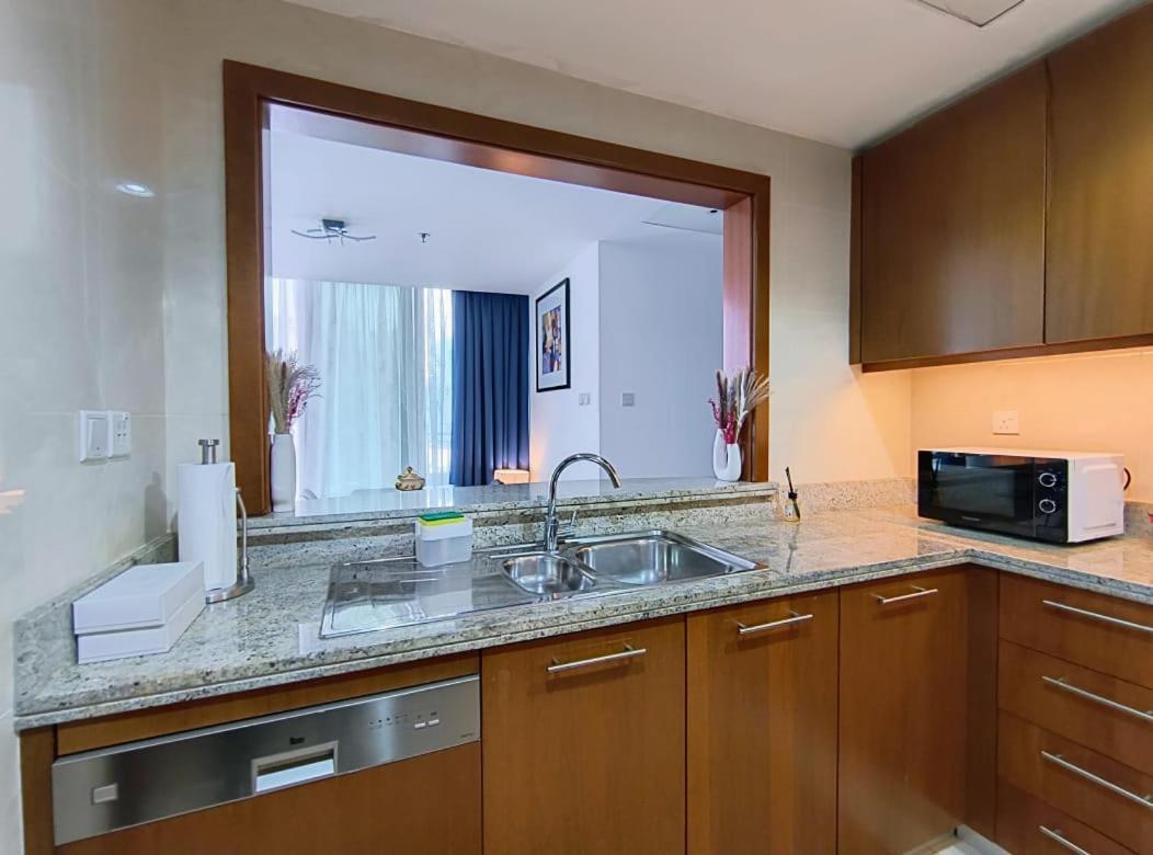 Trinity Holiday Homes - Standpoint Tower Downtown Dubai Exterior photo